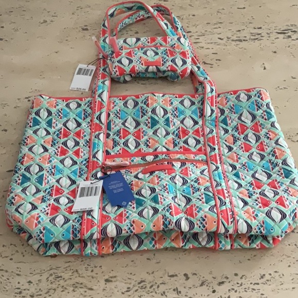 Vera Bradley Vera Tote iconic mini cosmetic Go Fish